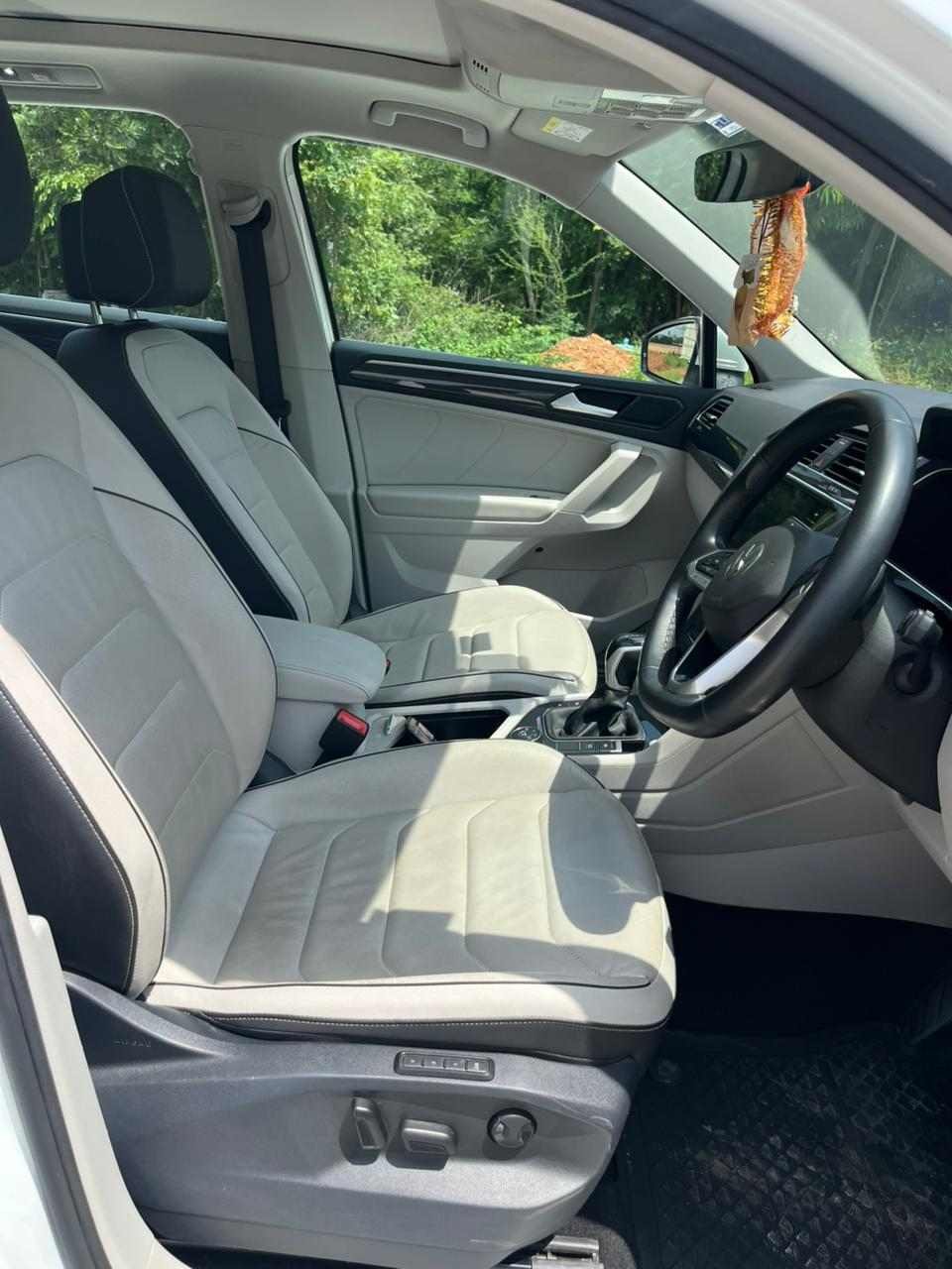 Volkswagen Tiguan Elegance 4Motion - Image 6